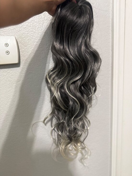 NEW 28 inch Long wavy ombre  glueless wig - Picture 2 of 5